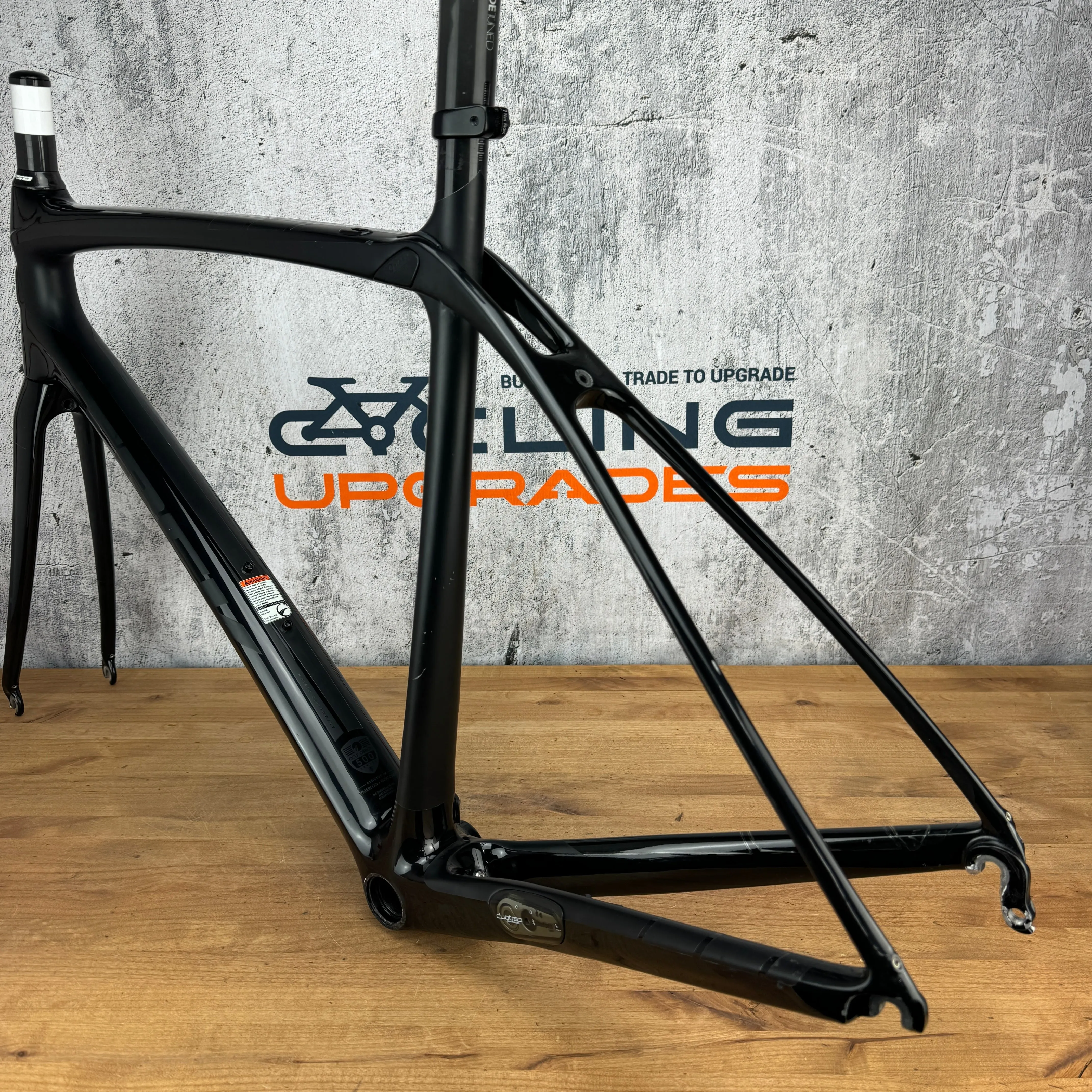 2015 Trek Domane SL Five Series 56cm Rim Brake Carbon Frameset 700c 1659g