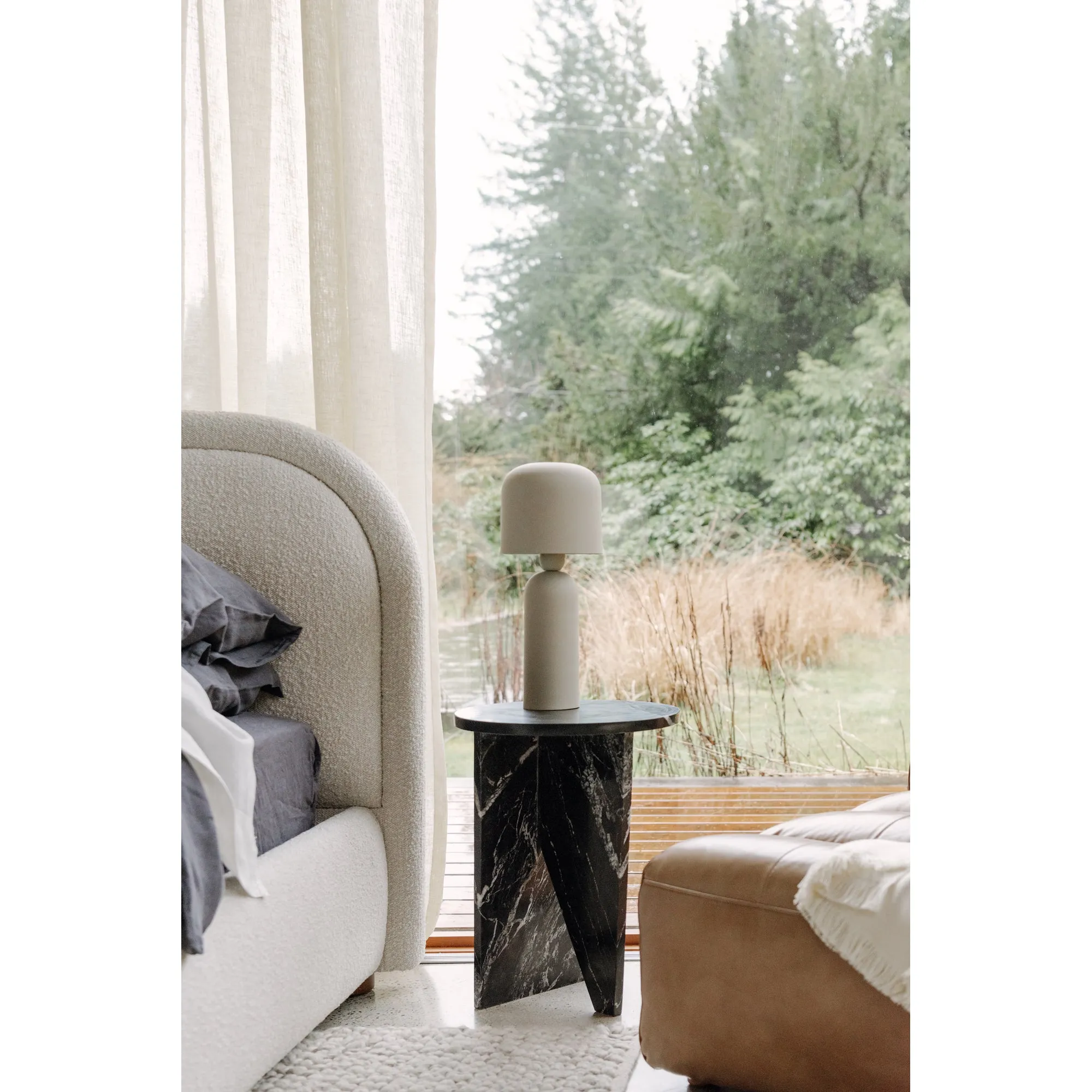 Echo Table Lamp