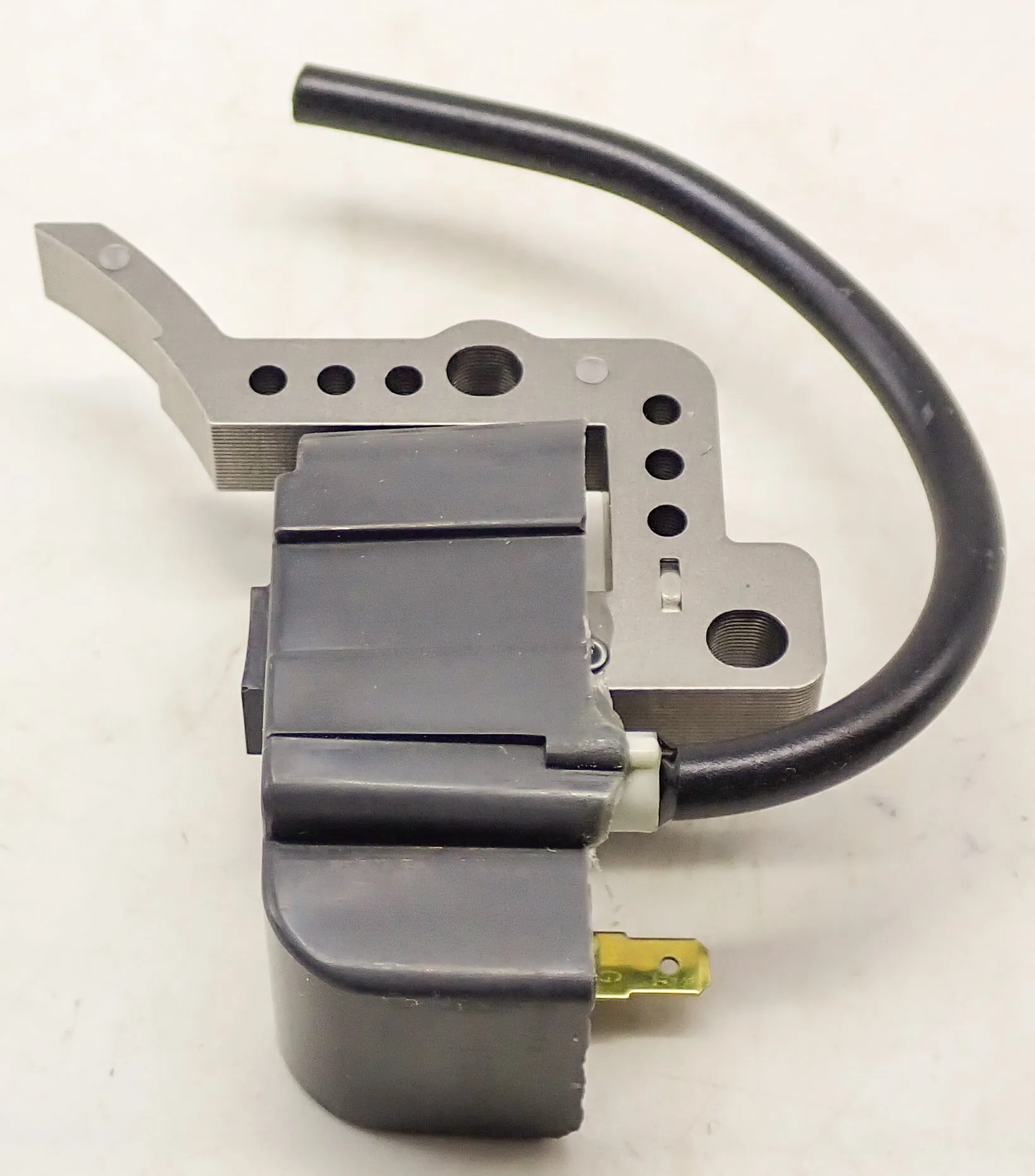 GENUINE ECHO IGNITION COIL MODULE CS-303T CS-301 CS-306   MORE A411000150