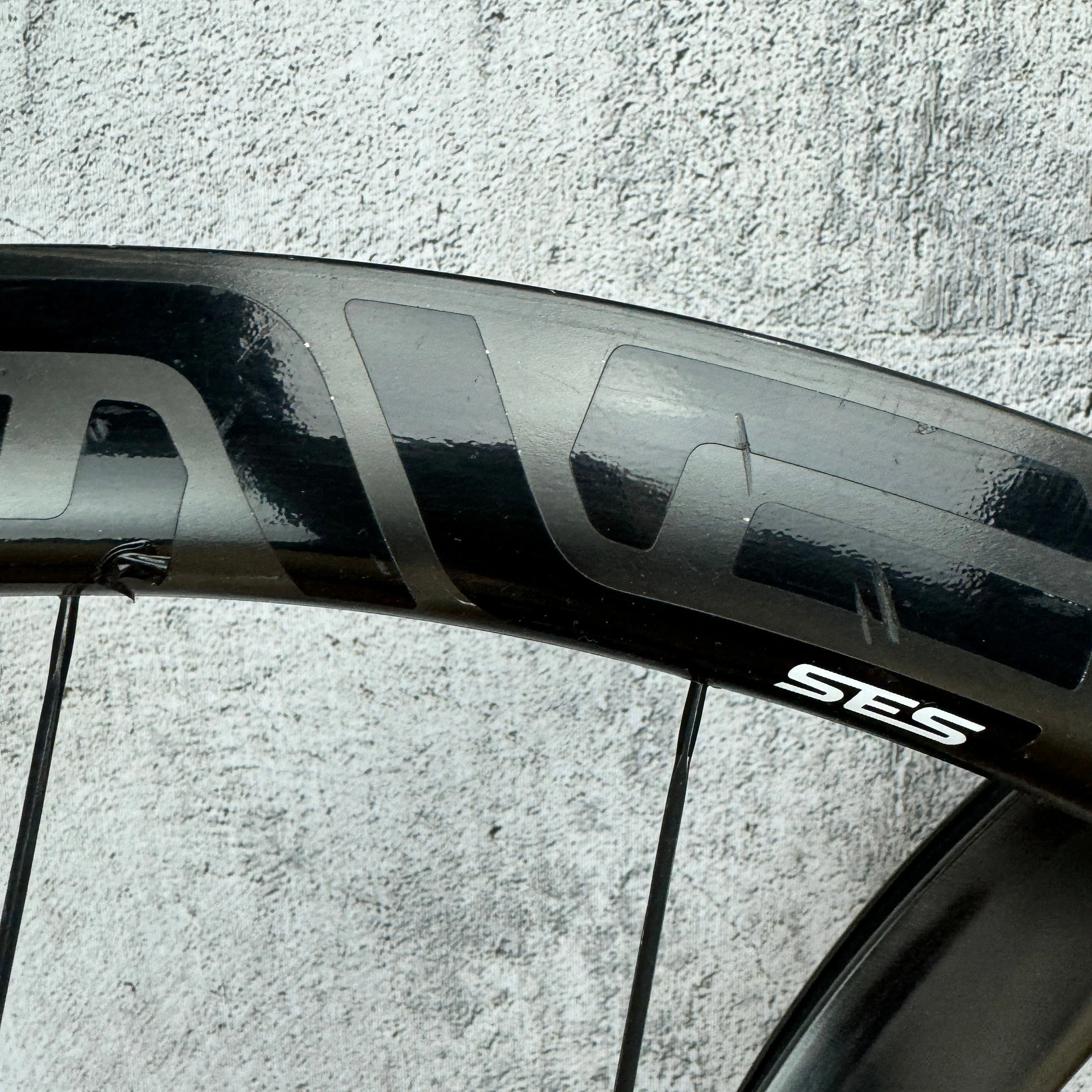 Low Mile! Enve SES 3.4 Carbon Tubeless Disc Wheelset 700c DT Swiss 240s 1423g