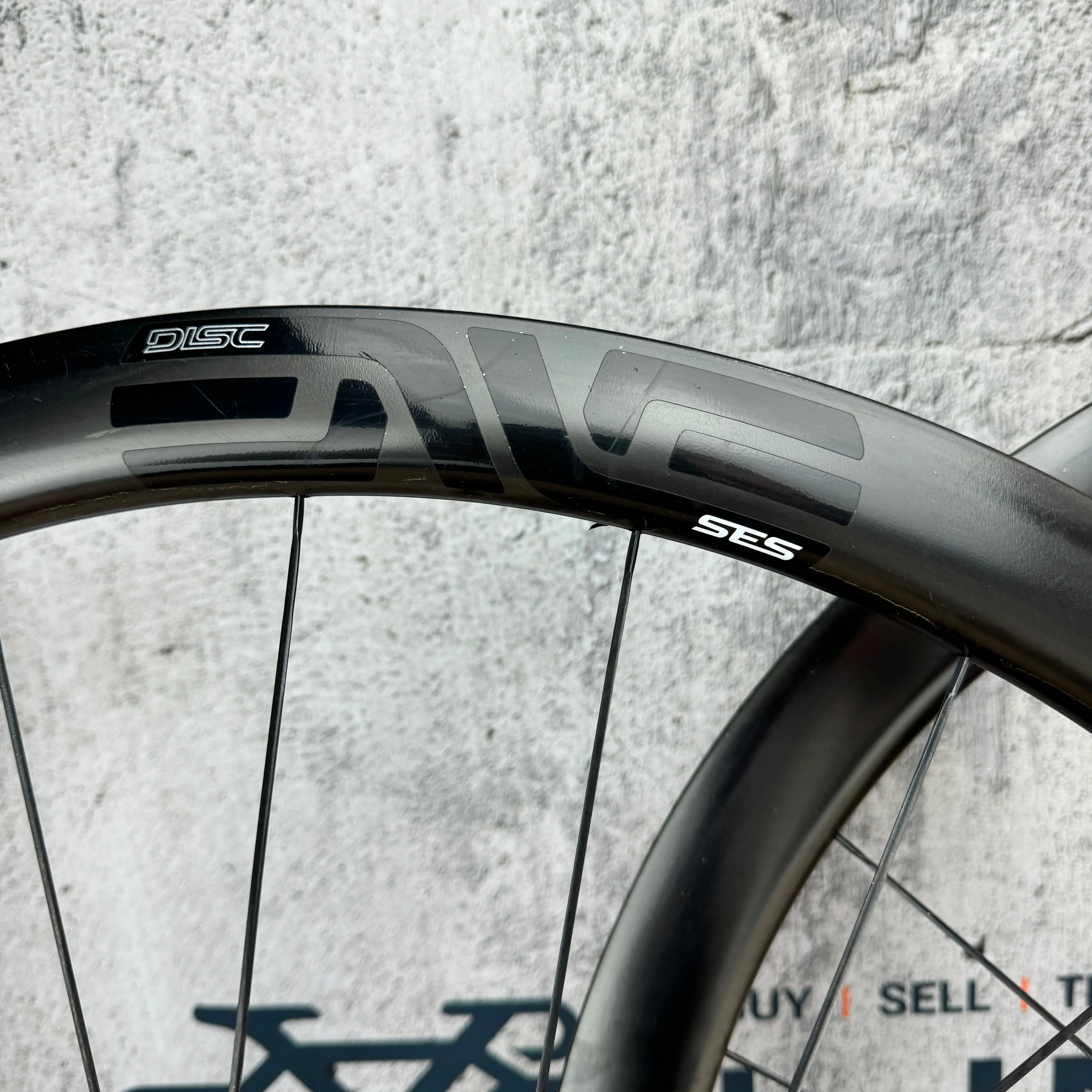 Low Mile! Enve SES 3.4 Carbon Tubeless Disc Wheelset 700c DT Swiss 240s 1423g