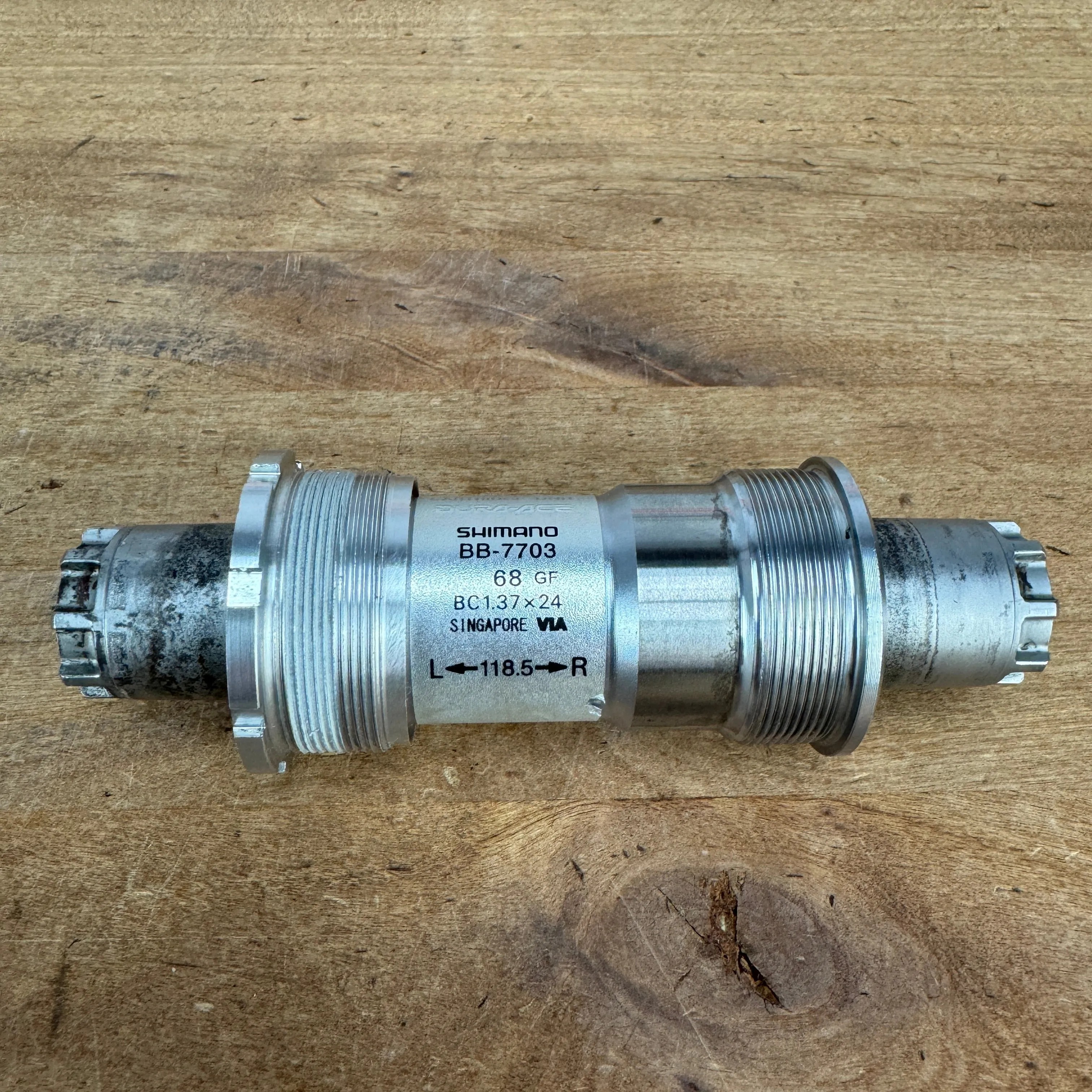 Shimano Dura Ace BB-7703 118.5 BSA  English Threaded Octalink Bottom Bracket