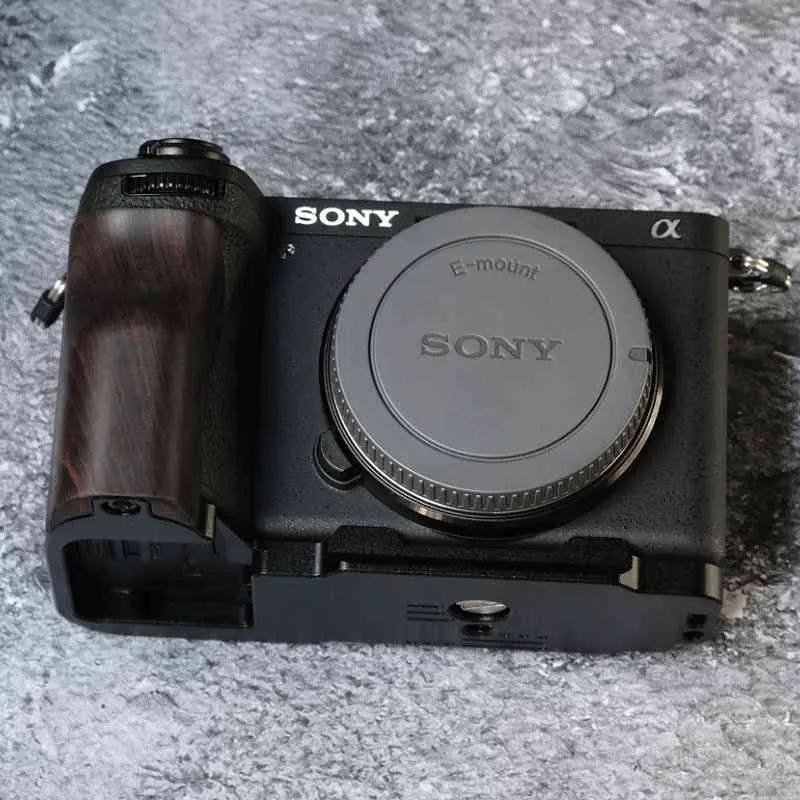 Sony A6700 Grip MS Design