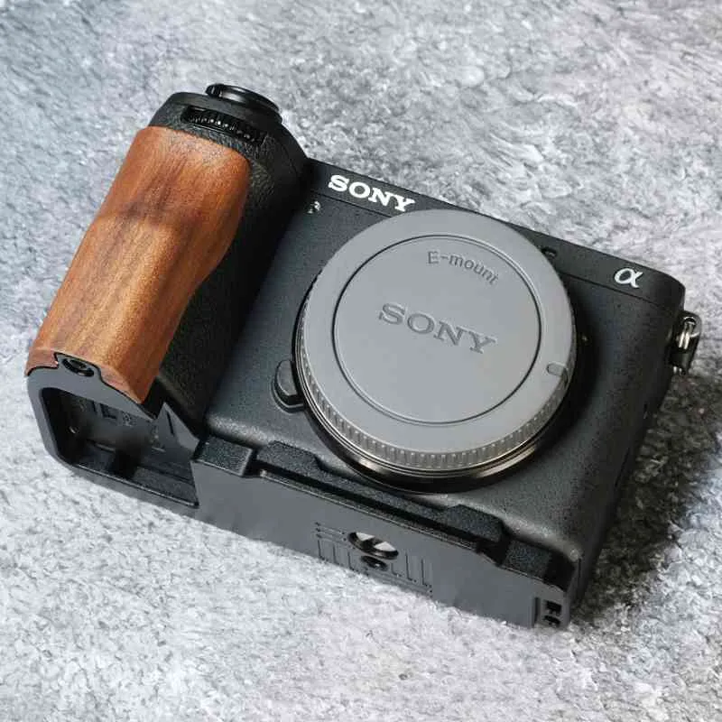 Sony A6700 Grip MS Design