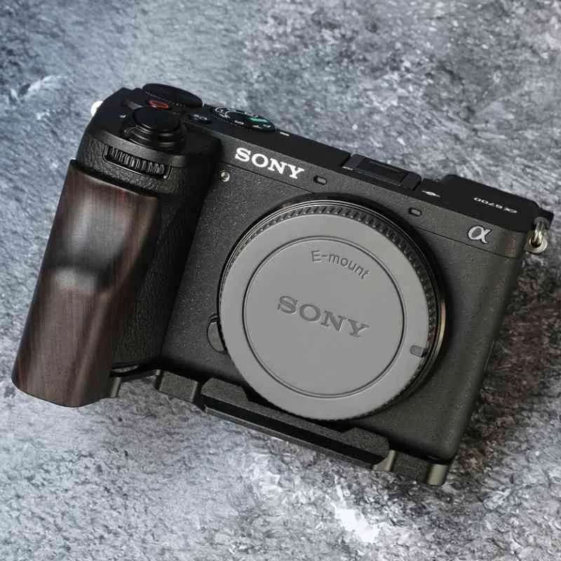 Sony A6700 Grip MS Design