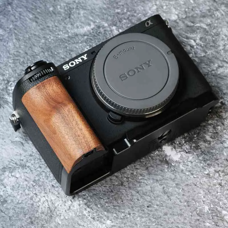 Sony A6700 Grip MS Design