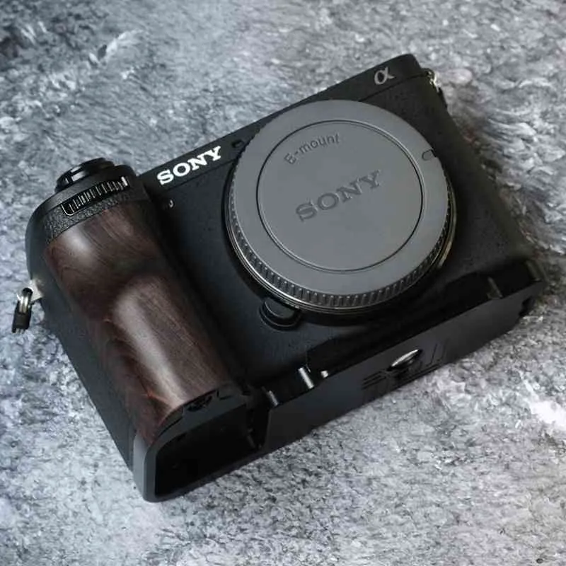 Sony A6700 Grip MS Design